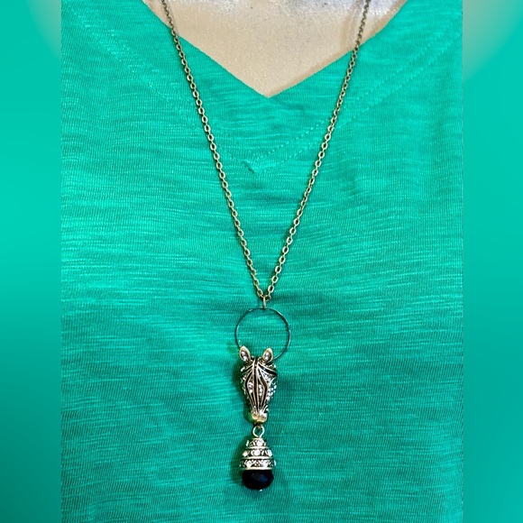 Unique & Sparkling Gold and Black Zebra Pendant Necklace. NWT - Picture 4 of 13